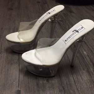 Size 5 Clear platform heels 4”